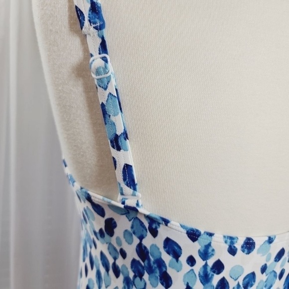 Niptuck Petal Plunge Joanne Twist Front Tummy Control Swimsuit blue white size 4 - Picture 5 of 9